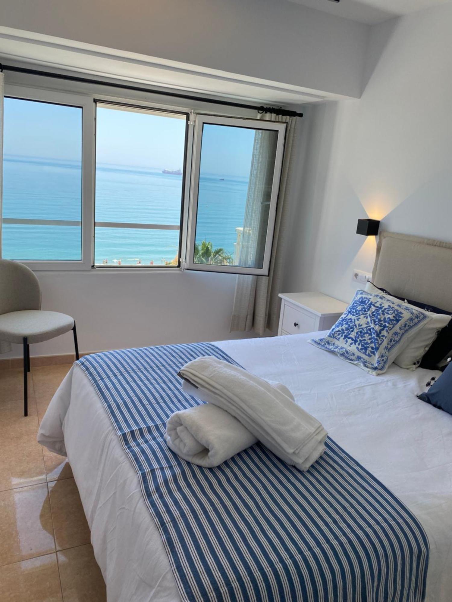 Apartamento Con Terraza Vista Al Mar Malagueta Малага Екстериор снимка